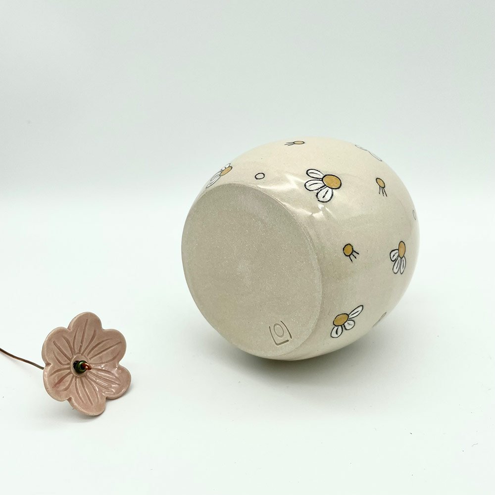 Lucy-Ormsby-Pottery-cream-daisy-bud-vase