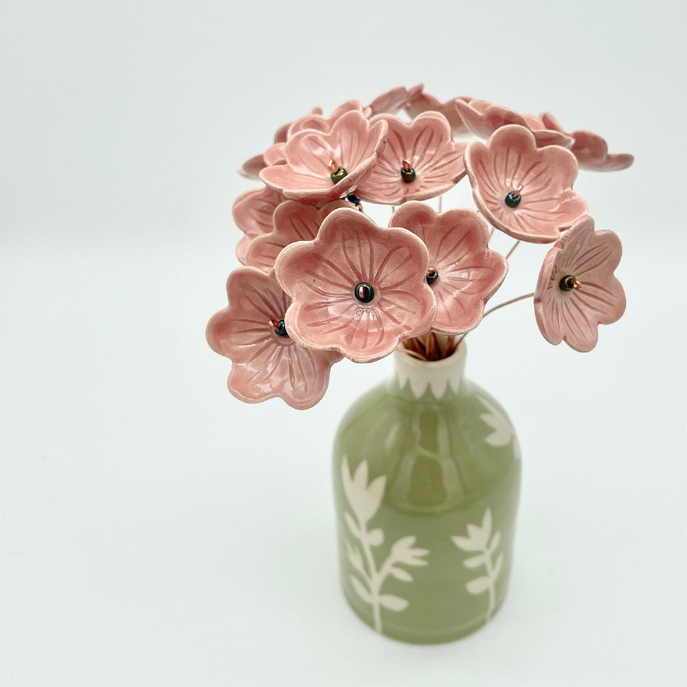 Lucy-Ormsby-pottery-ceramic-flower-medium-pink-bunch