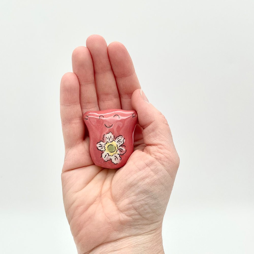 Lucy-Ormsby_Pottery-Hug-Nuggets-Red