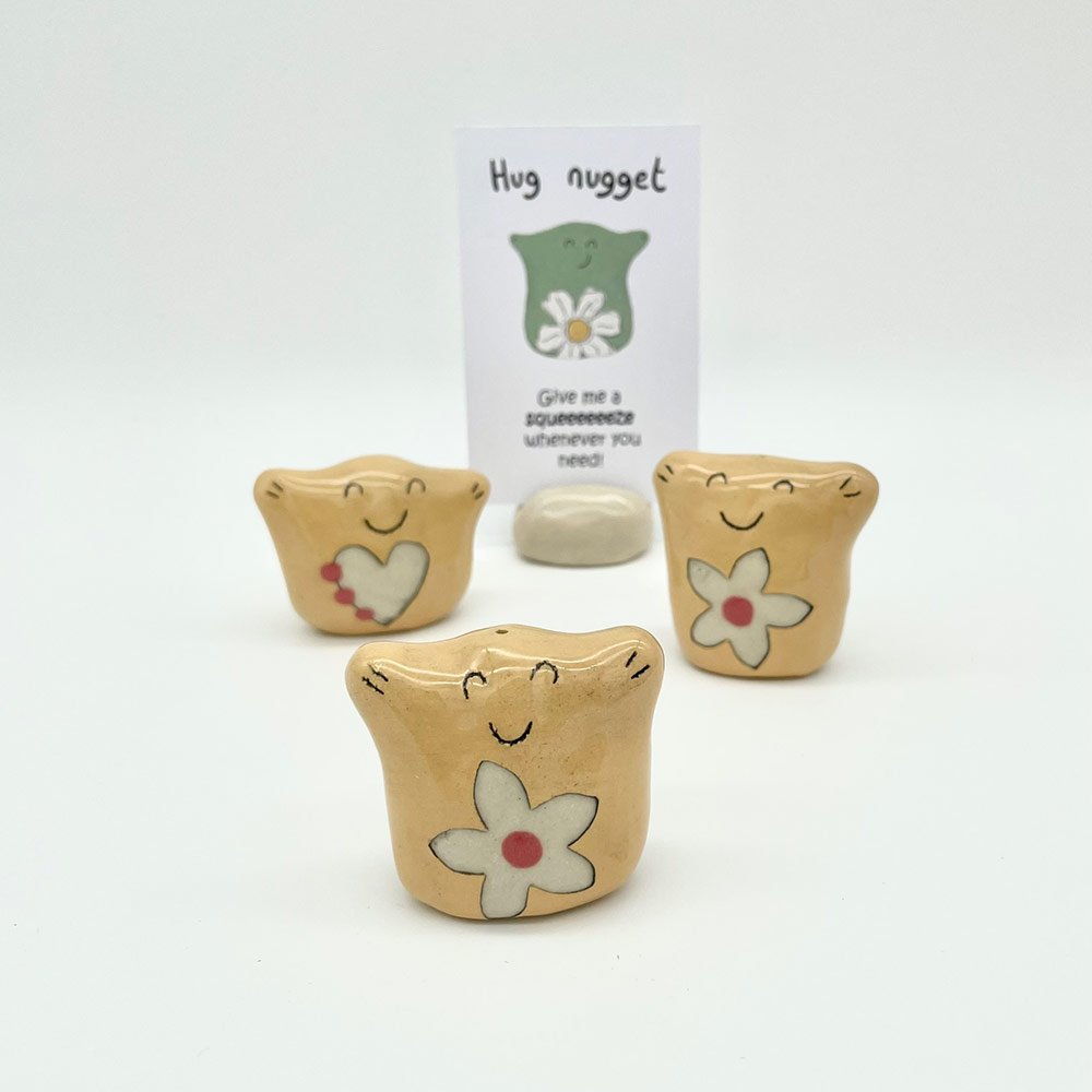 Lucy-Ormsby_Pottery-Hug-Nuggets-Green