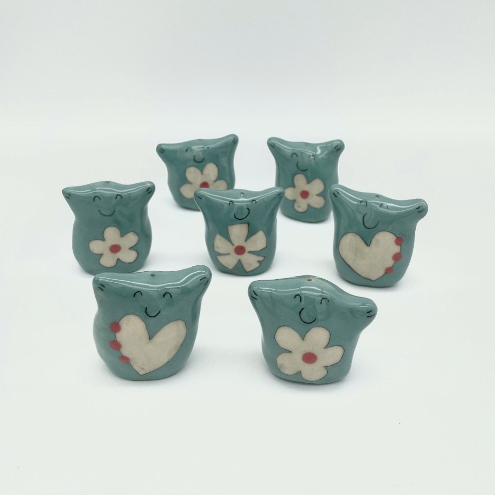 Lucy_Ormsby_Pottery_Hug_Nugget_Blue-group