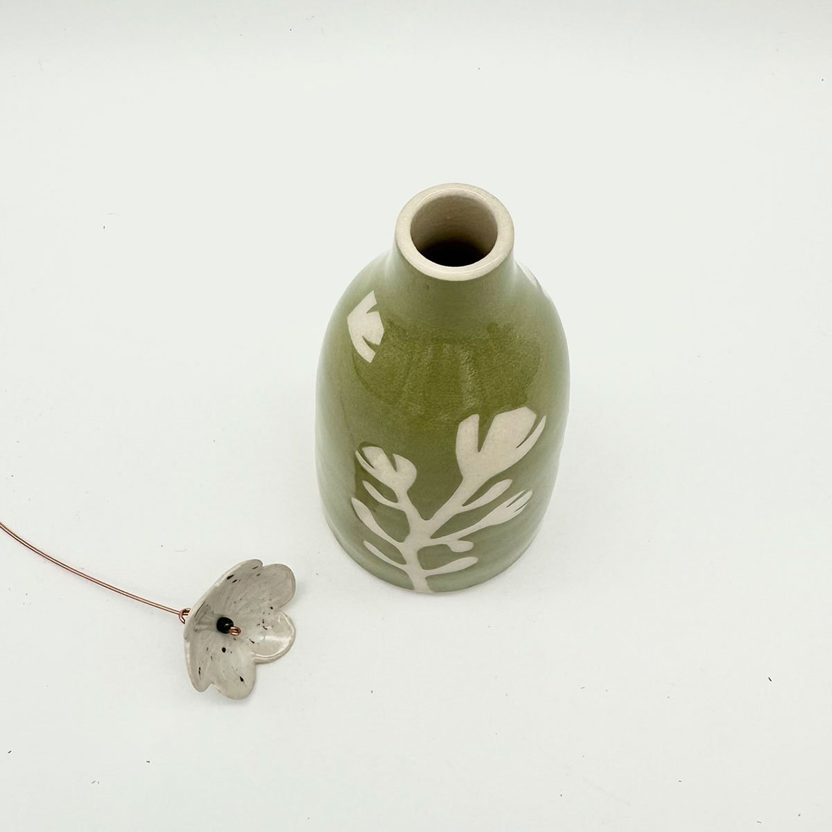 Lucy Ormsby Pottery green leaf stem bud vase