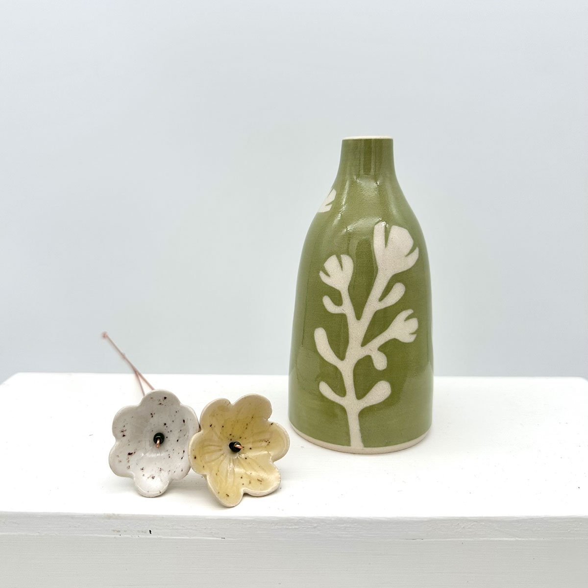 Lucy Ormsby Pottery green leaf stem bud vase