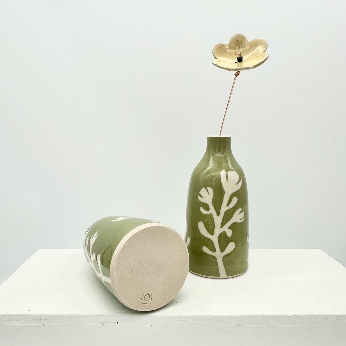 Lucy Ormsby Pottery green leaf stem bud vase