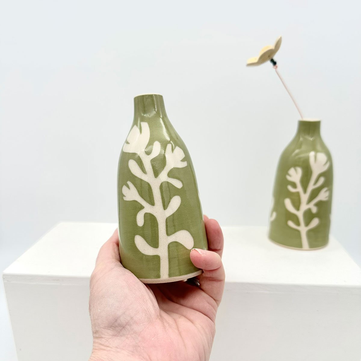 Lucy Ormsby Pottery green leaf stem bud vase