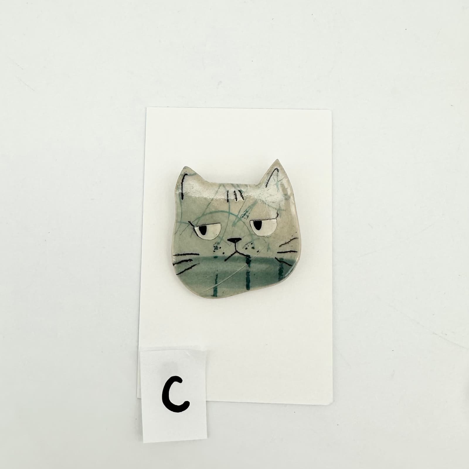 Blue cat brooch - C