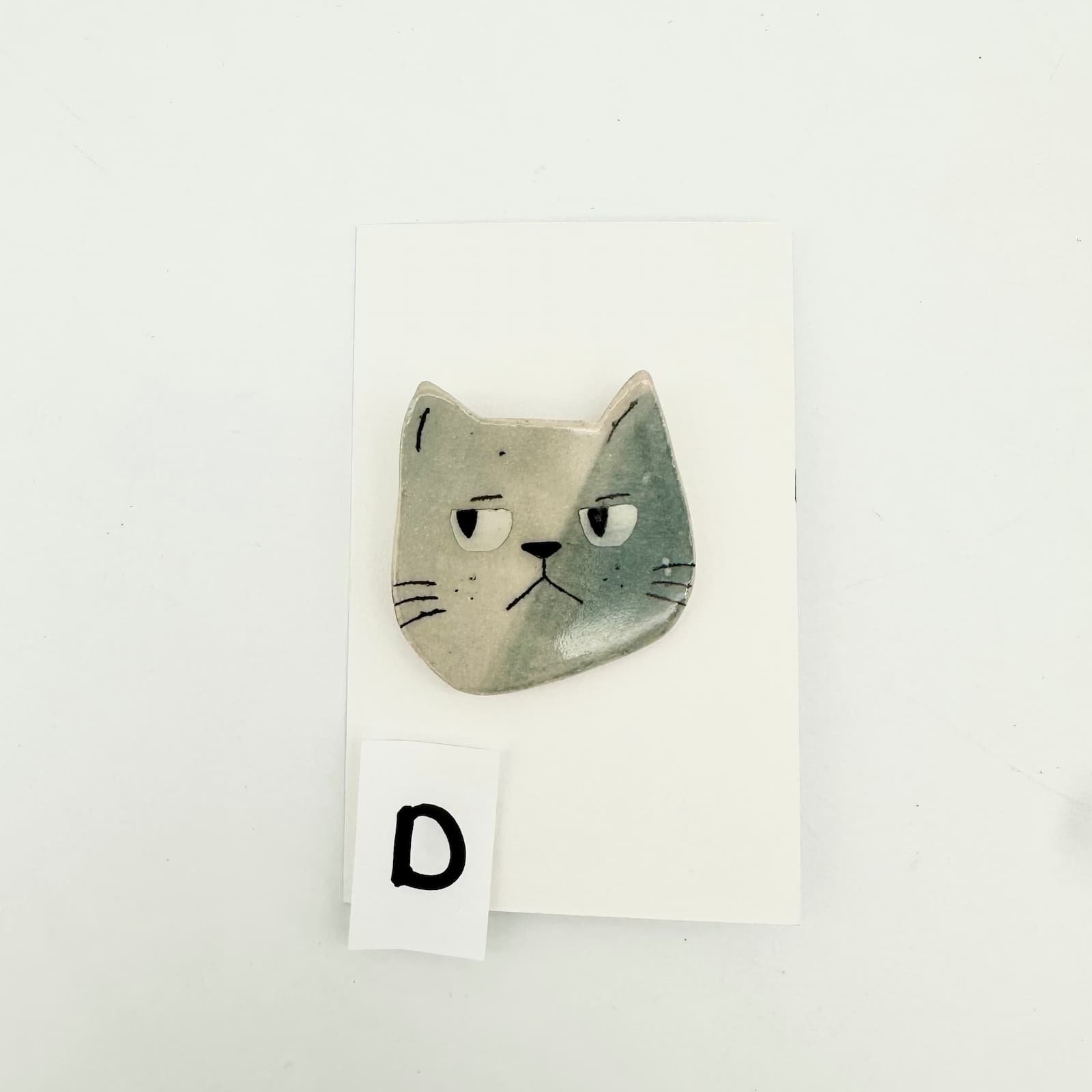 Blue cat brooch - D