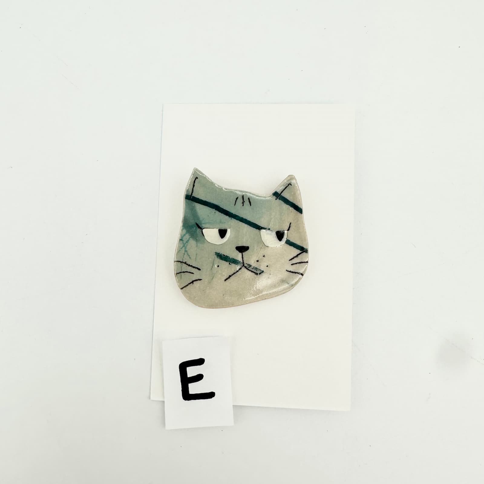 Blue cat brooch - E