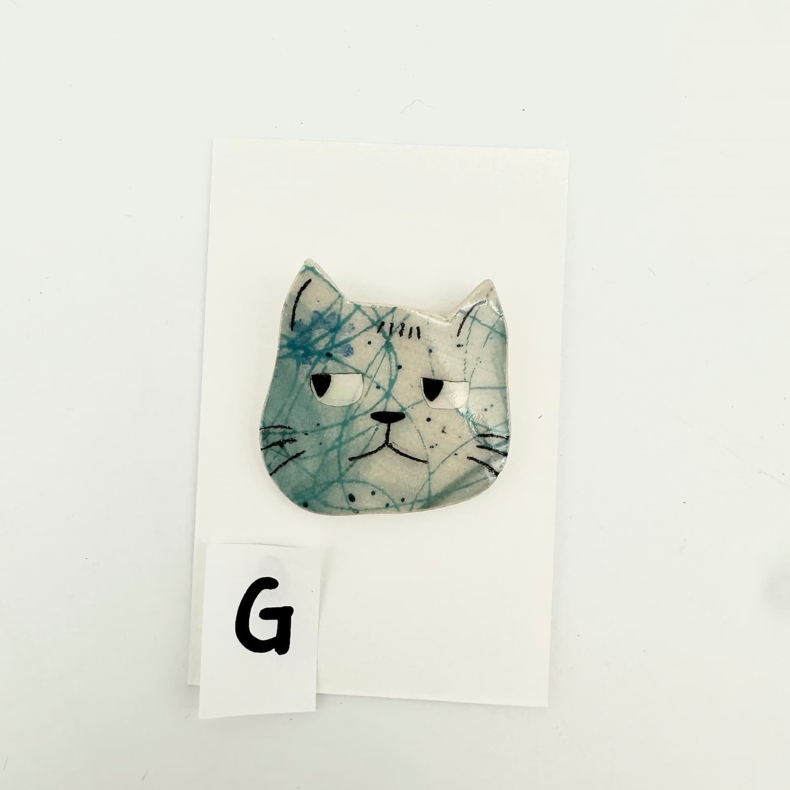 Blue cat brooch - G