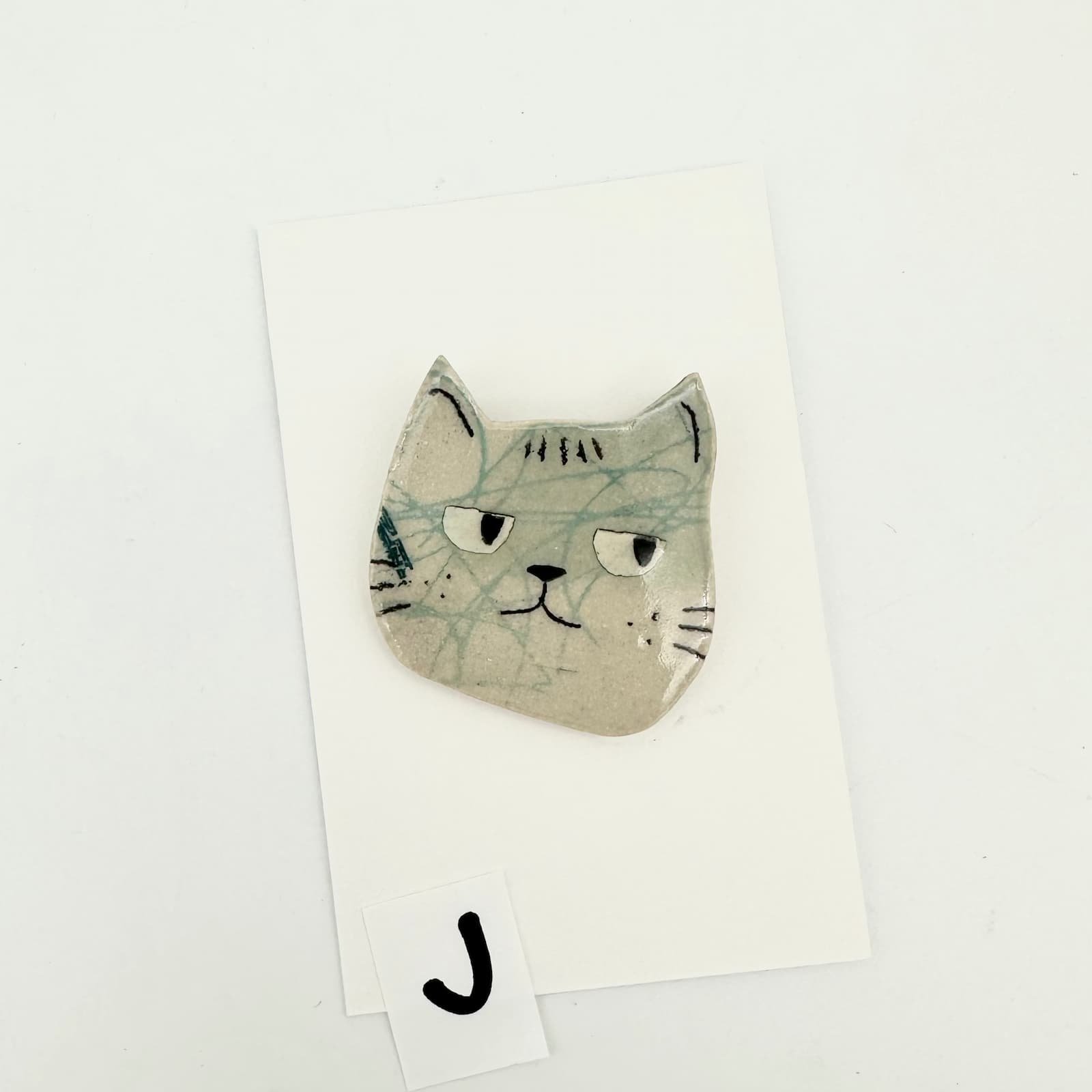 Blue cat brooch - J
